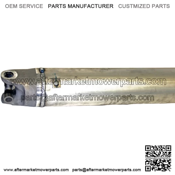 For Chevy Silverado GMC Sierra 2500 HD  Rear Driveshaft (For: More than one vehicle)